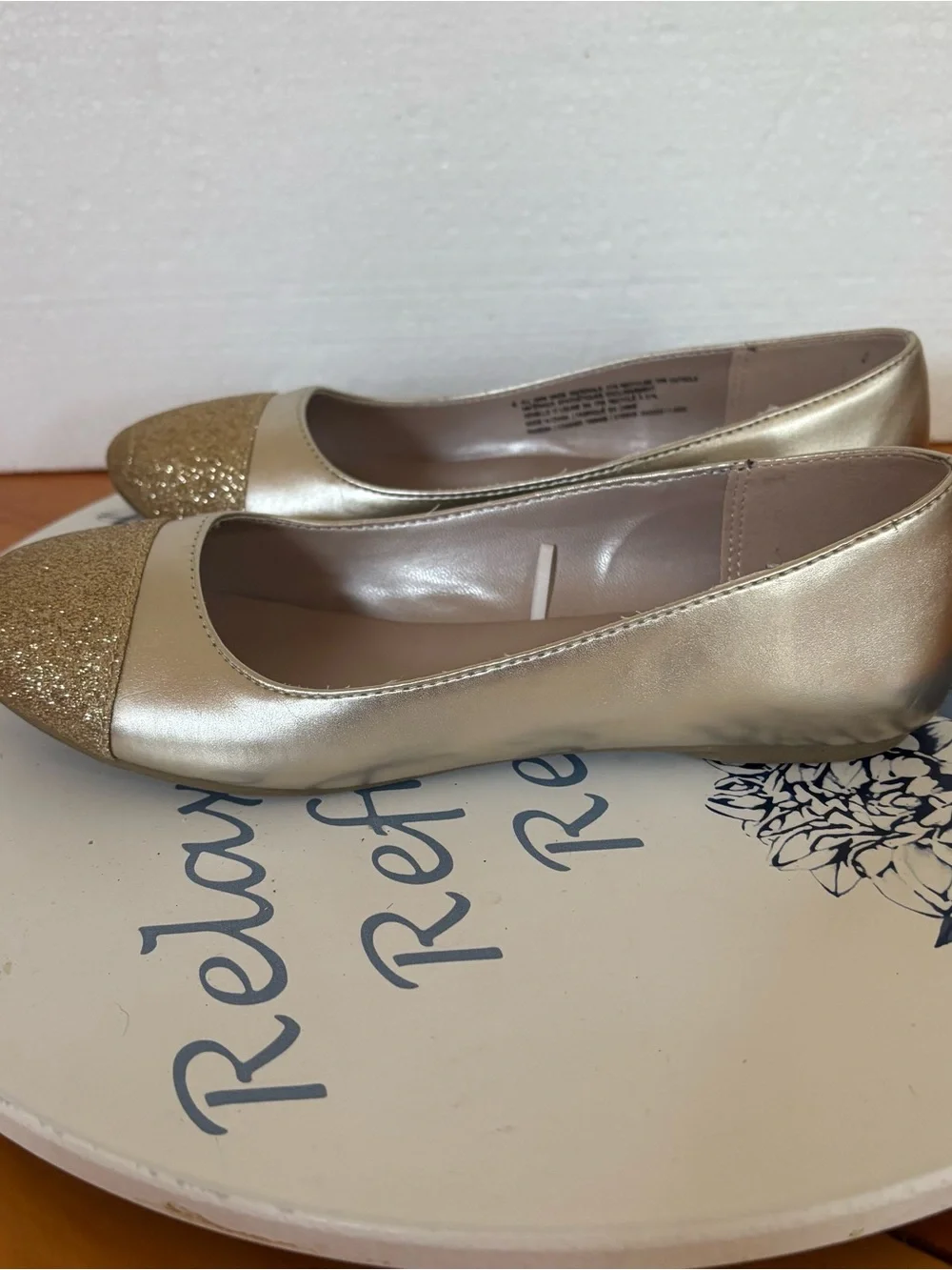 The Children’s Place Gold Glitter Ballet Flats Girls 4
